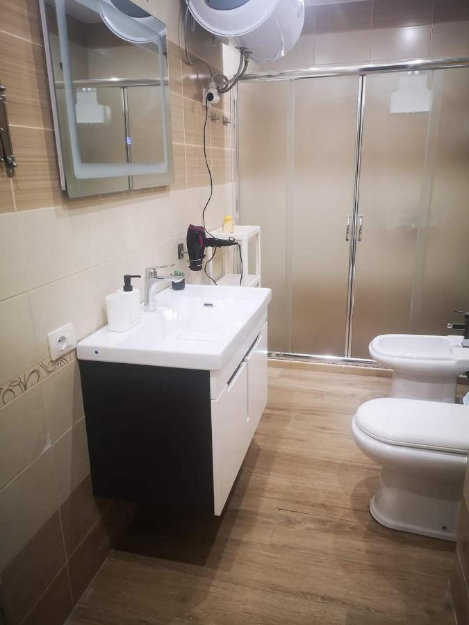 Riviera Deluxe Apartments Vlorë 외부 사진